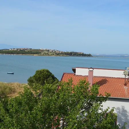 Cunda Efsane Ayvalı