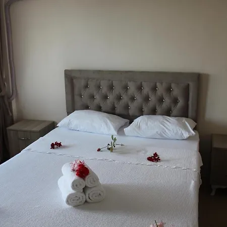 Hotel Cunda Efsane *