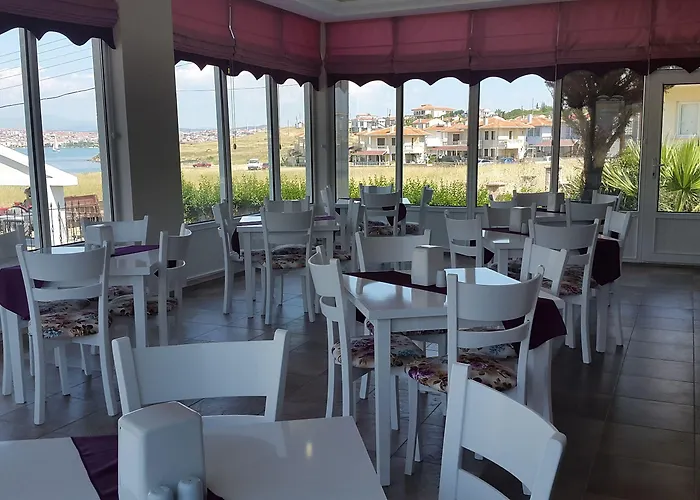 Cunda Efsane 酒店 *